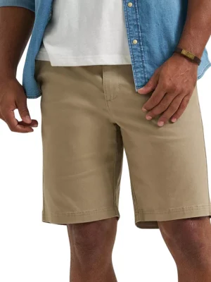 Men's Lee® 10" Extreme Motion Flat Front Shorts