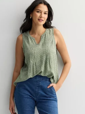 Women's Croft & Barrow® Pintuck Sleeveless Shell Top